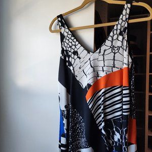 Twelfth Street By Cynthia Vincent v-neck camisole top sz M